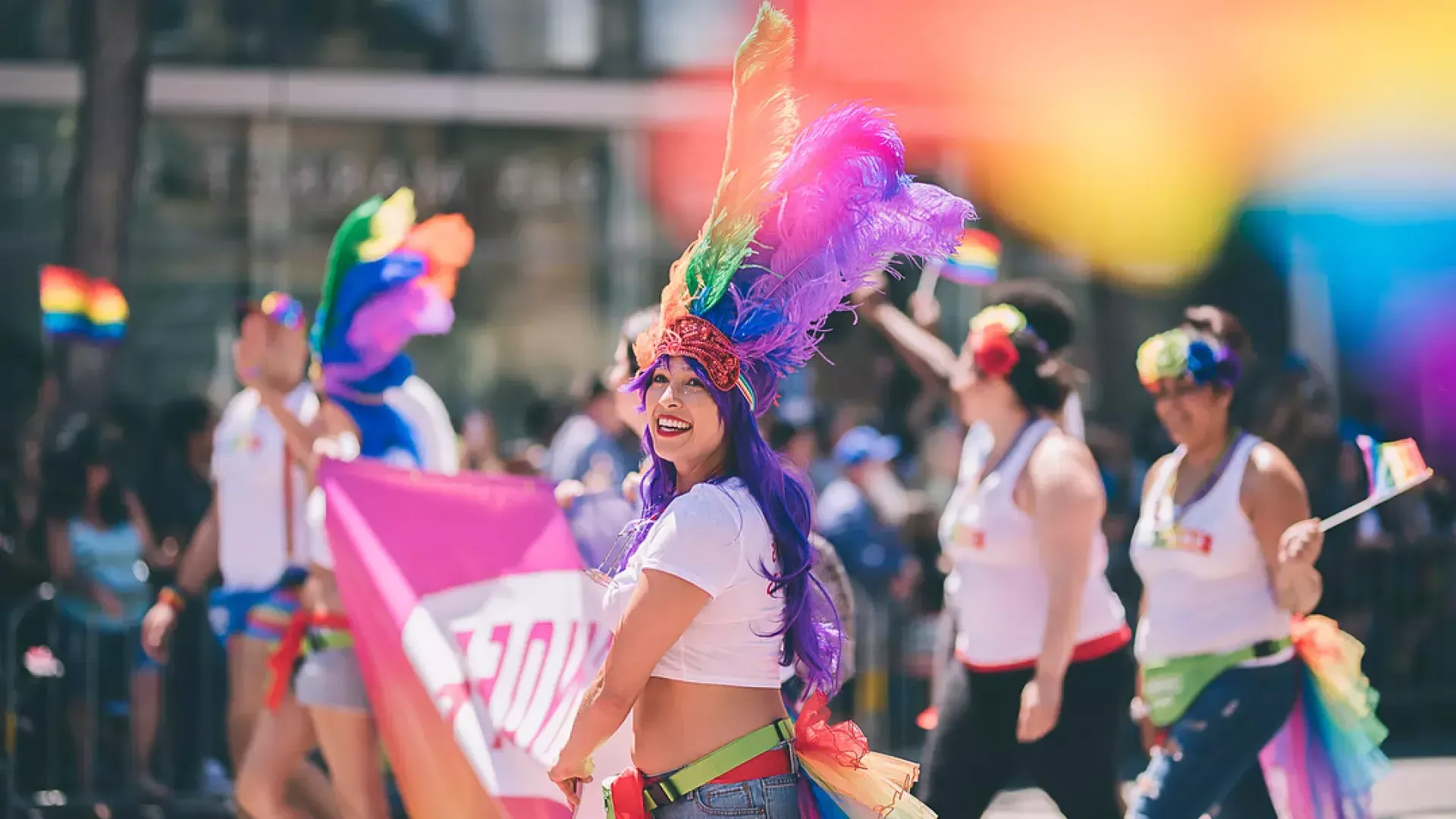 Mulher na Parada do Orgulho em São Francisco